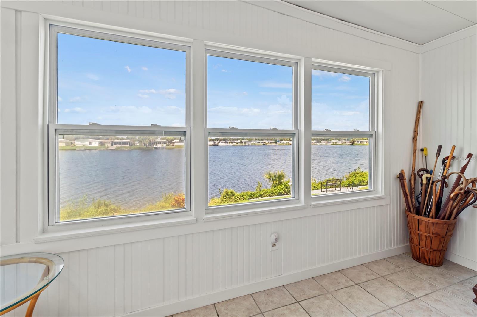 Image 42 of 47 For 808 53rd Avenue E 184j