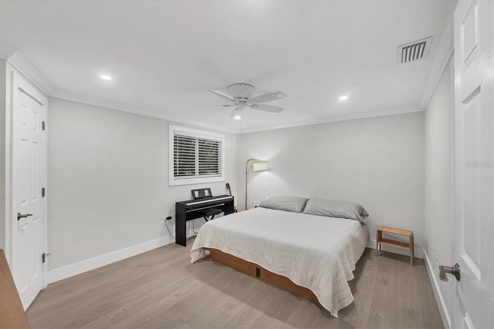 Image 11 of 23 For 3902 Cochise Terrace