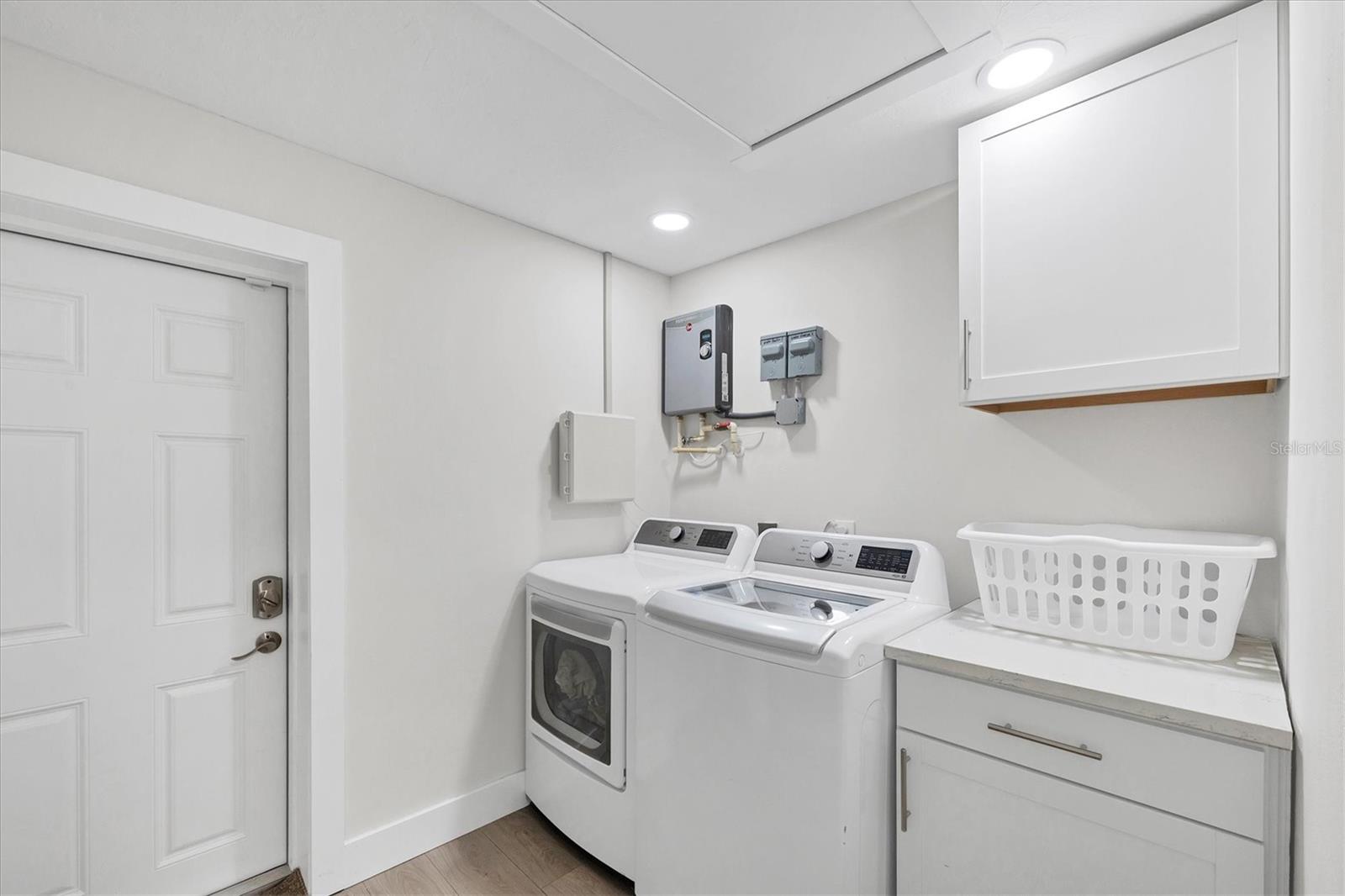 Image 17 of 23 For 3902 Cochise Terrace