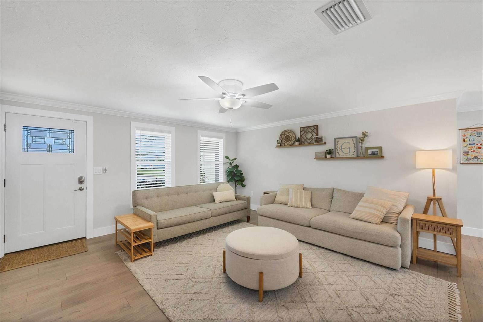 Image 3 of 23 For 3902 Cochise Terrace