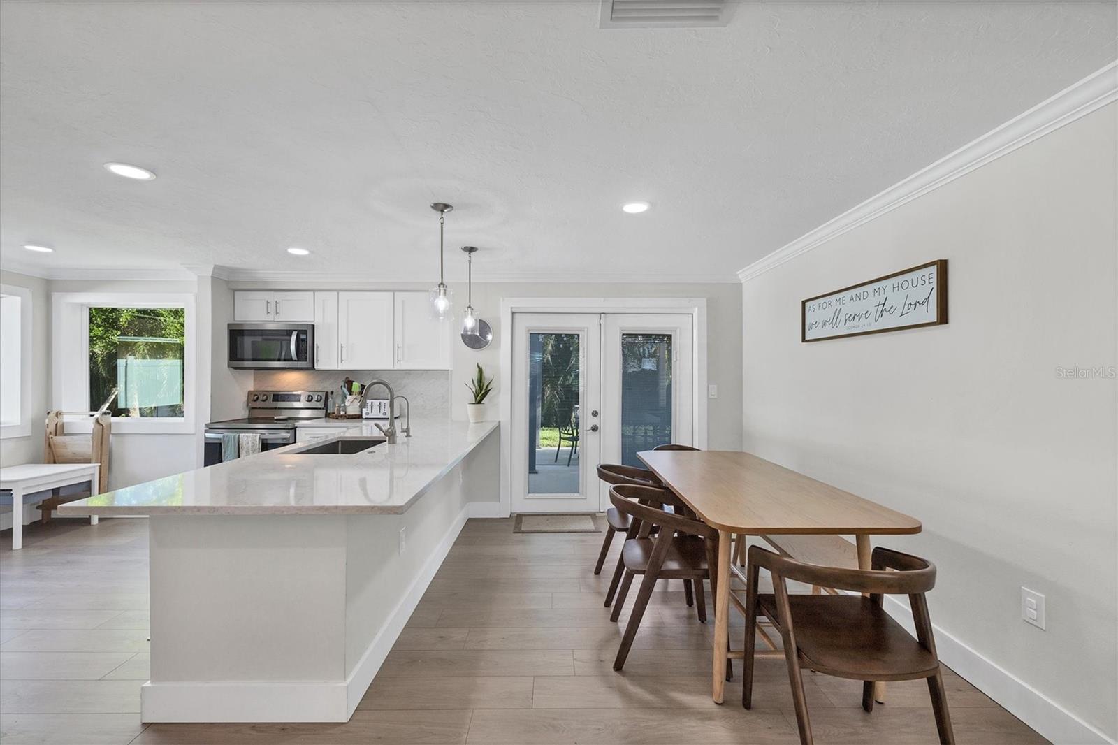 Image 6 of 23 For 3902 Cochise Terrace