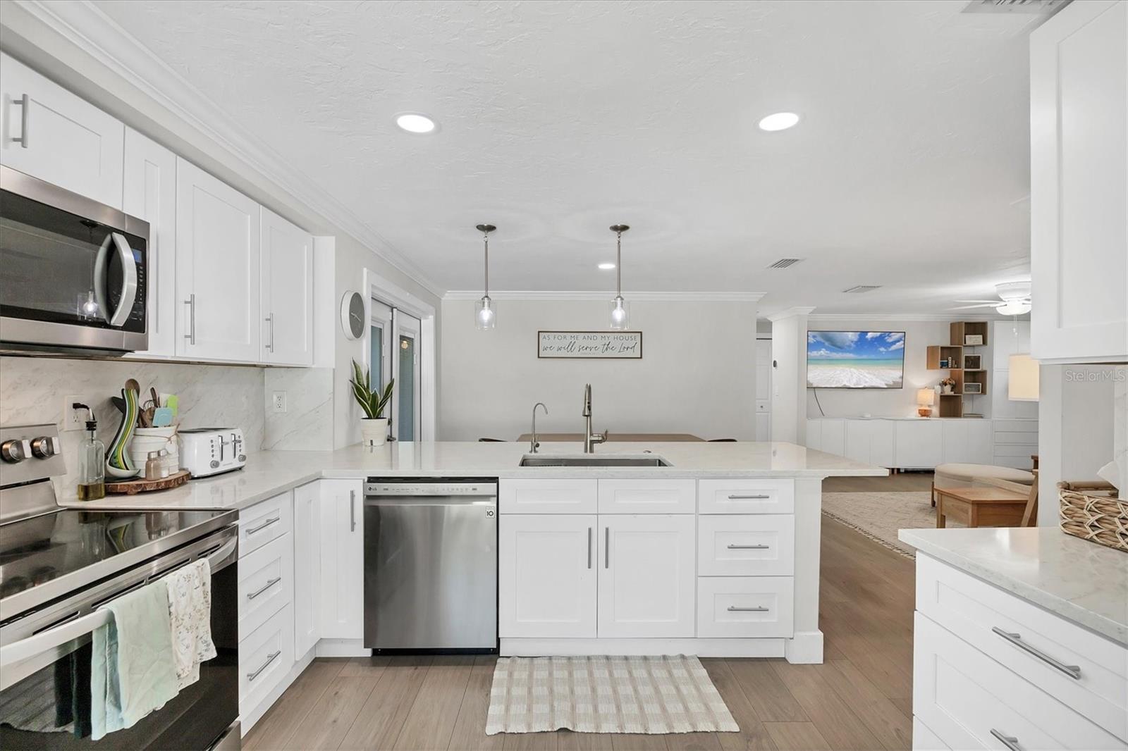 Image 9 of 23 For 3902 Cochise Terrace
