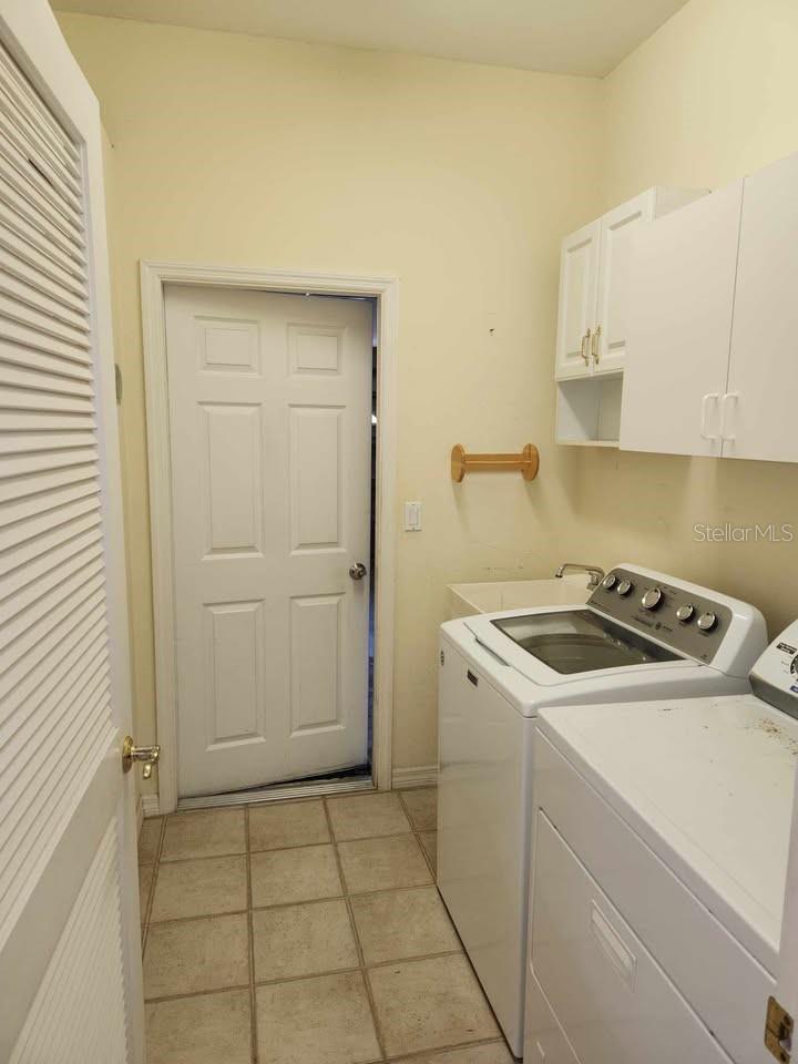 Image 11 of 14 For 5282 Far Oak Cir