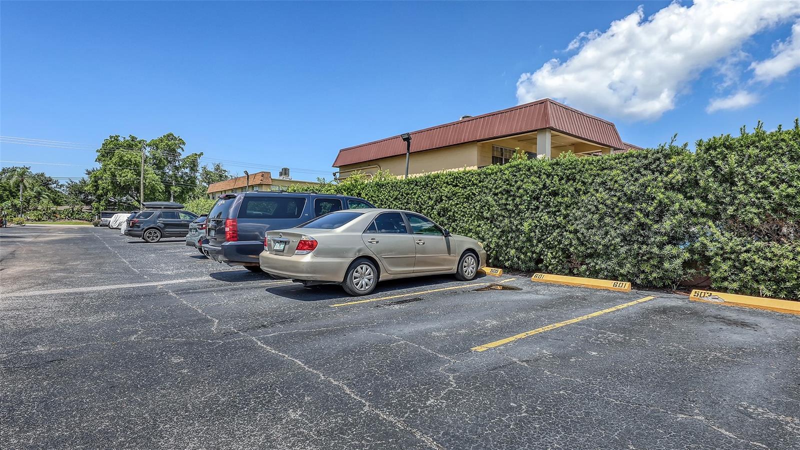Image 30 of 53 For 2901 26th Street W 601