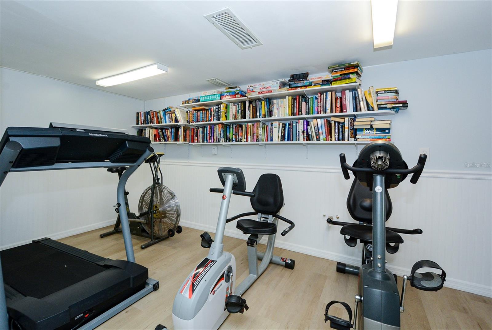 Image 43 of 53 For 2901 26th Street W 601