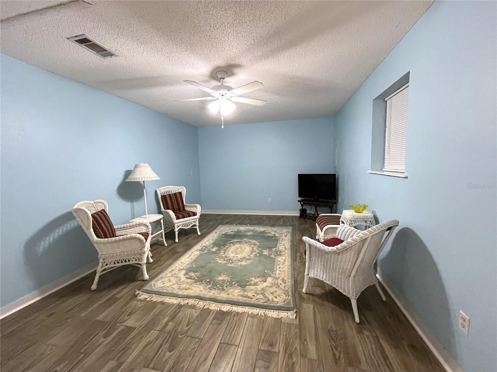 Image 14 of 31 For 6016 45th Avenue Drive W