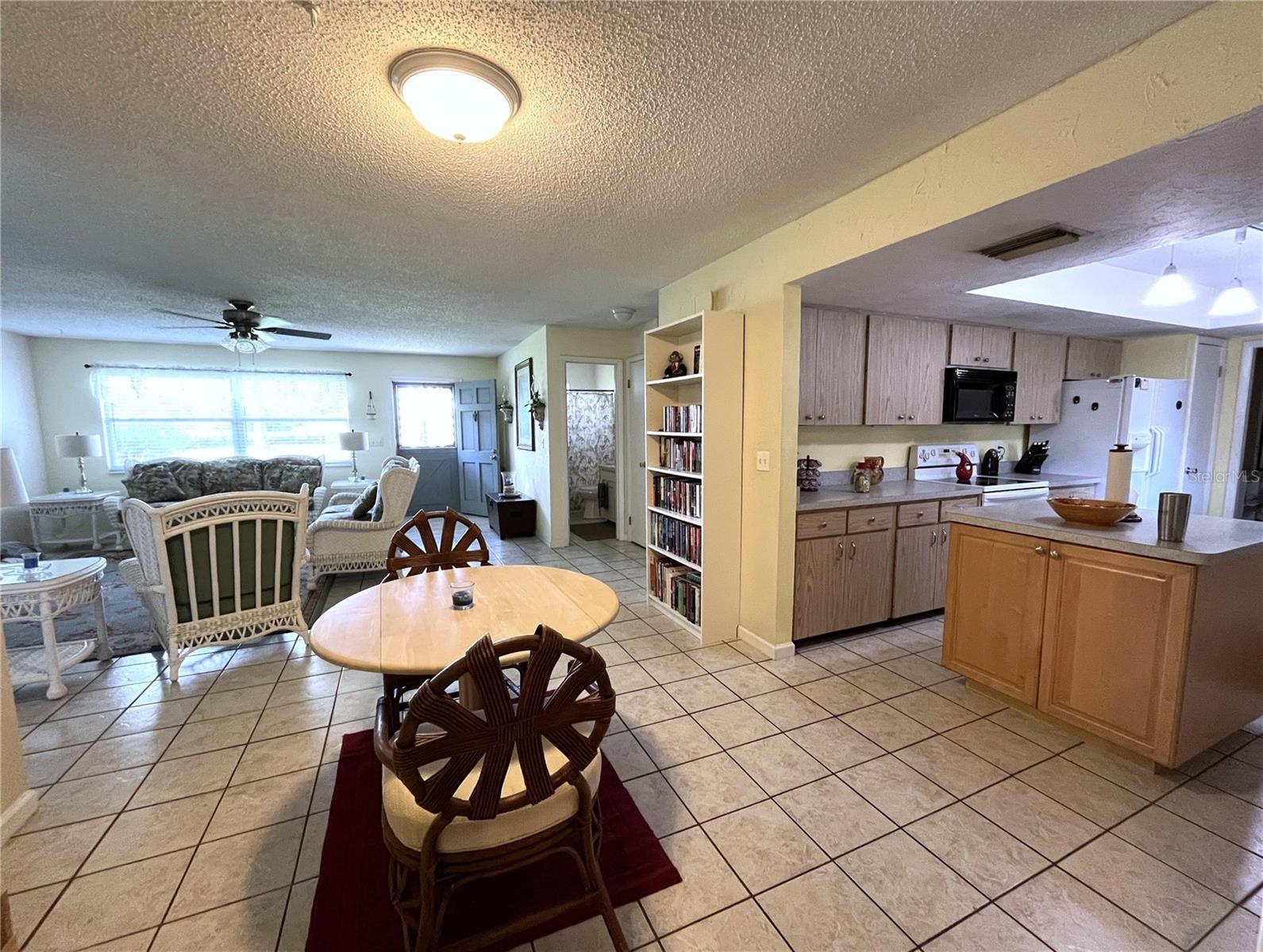 Image 18 of 31 For 6016 45th Avenue Drive W