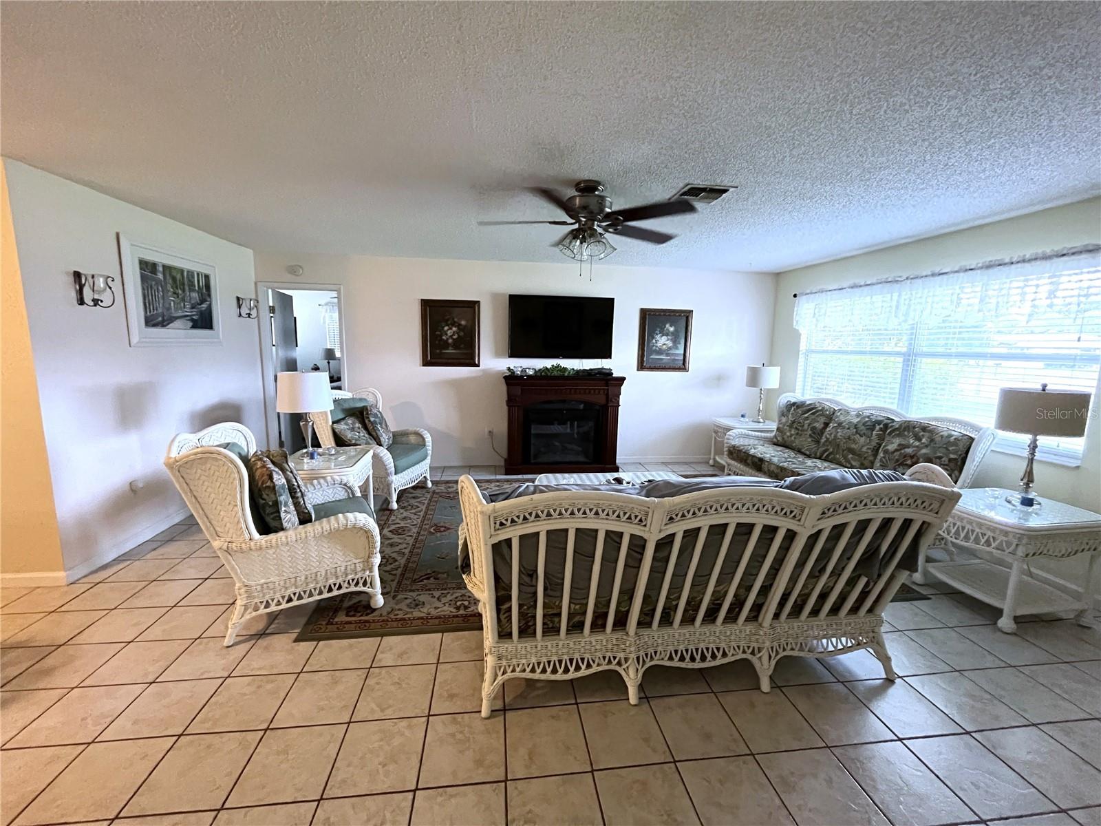 Image 20 of 31 For 6016 45th Avenue Drive W