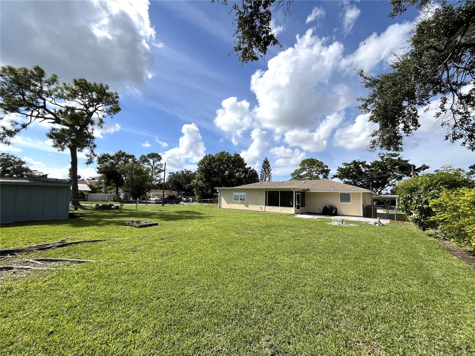 Image 27 of 31 For 6016 45th Avenue Drive W