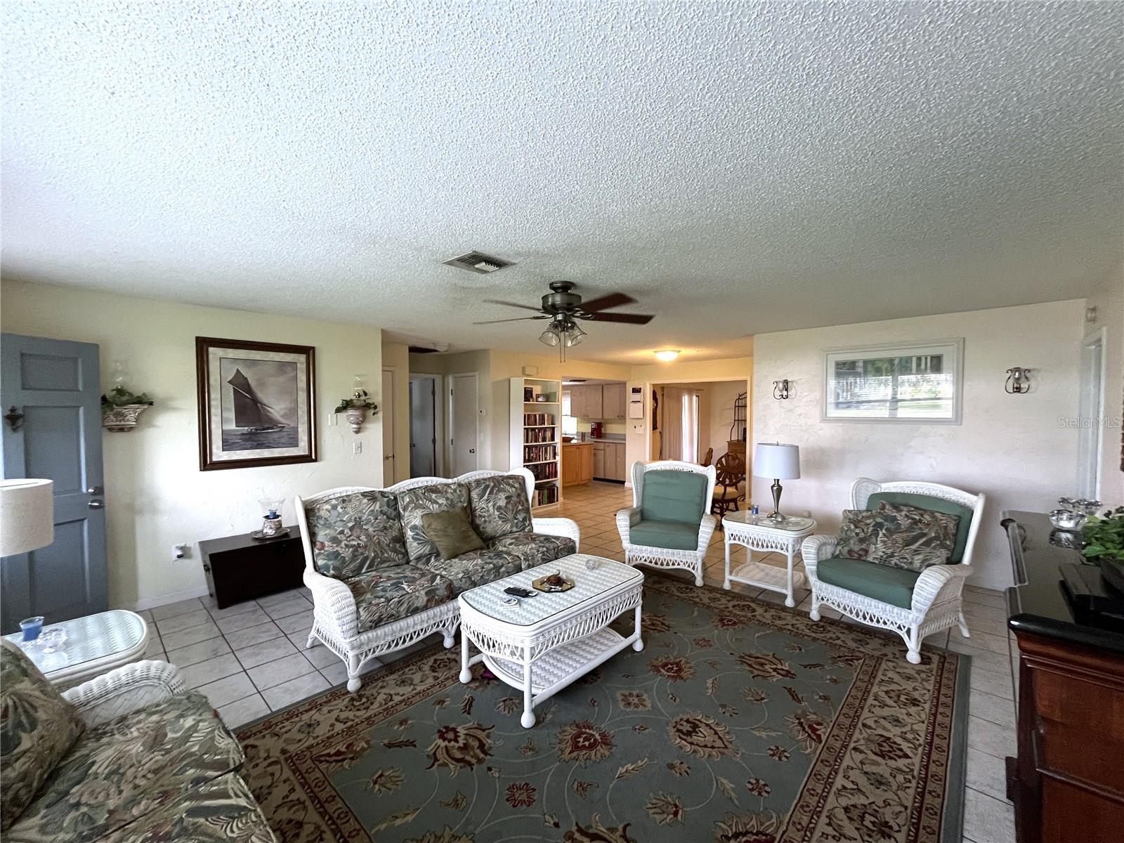 Image 4 of 31 For 6016 45th Avenue Drive W