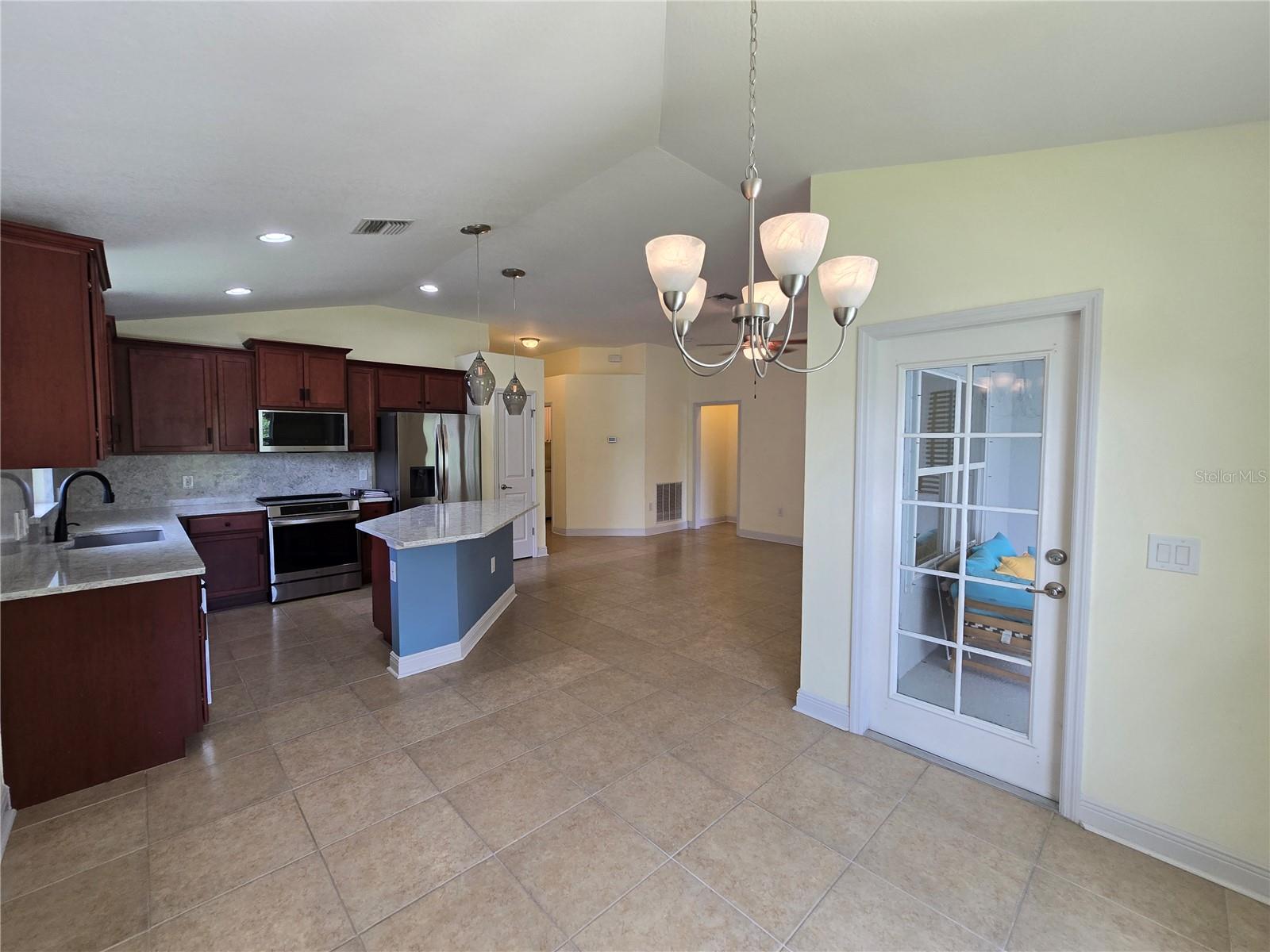 Image 9 of 27 For 10068 Winding River Road