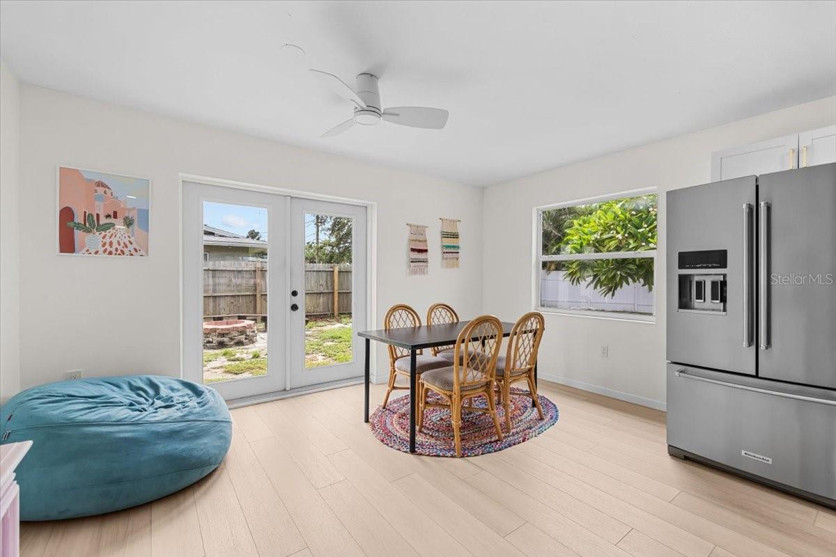 Image 12 of 50 For 3105 Oxford Drive W