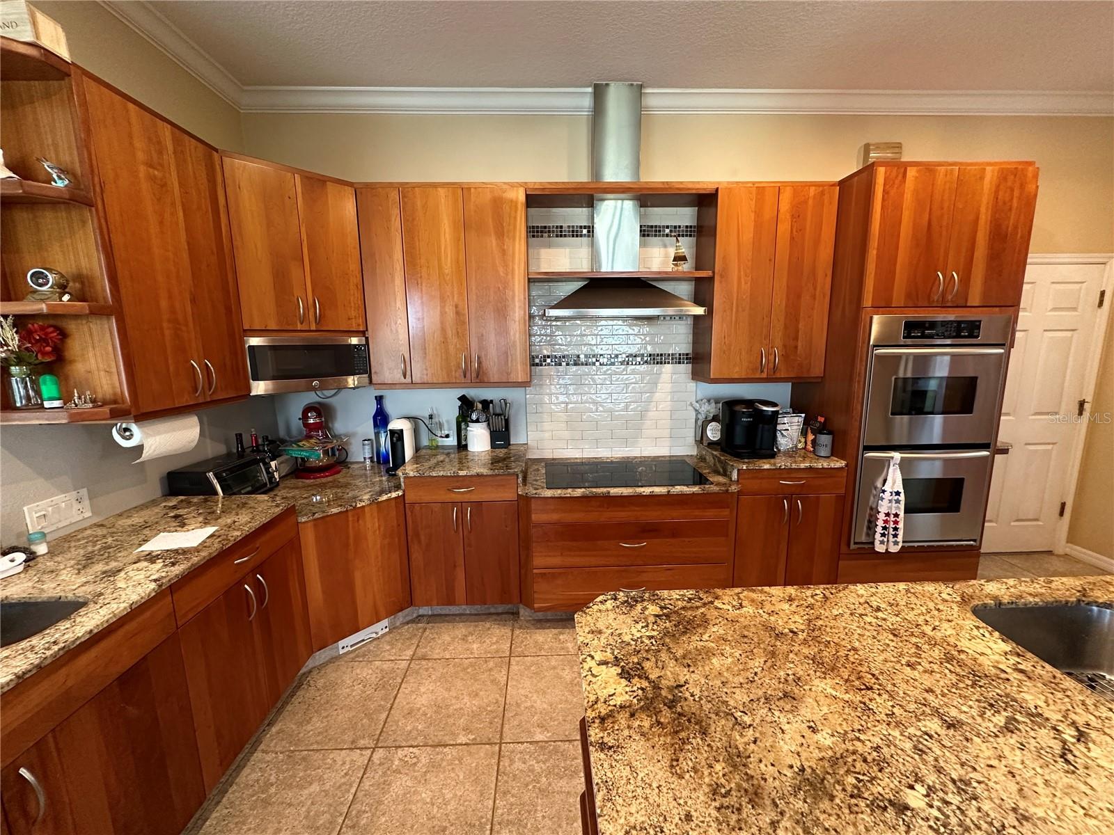 Image 10 of 44 For 4727 Spinnaker Drive