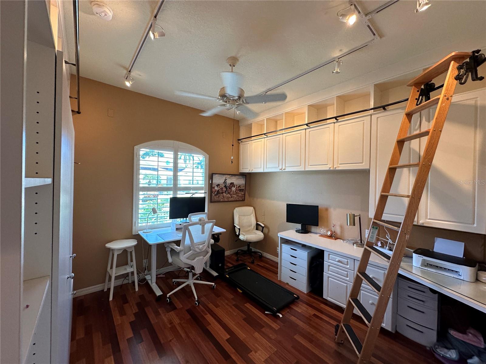 Image 12 of 44 For 4727 Spinnaker Drive