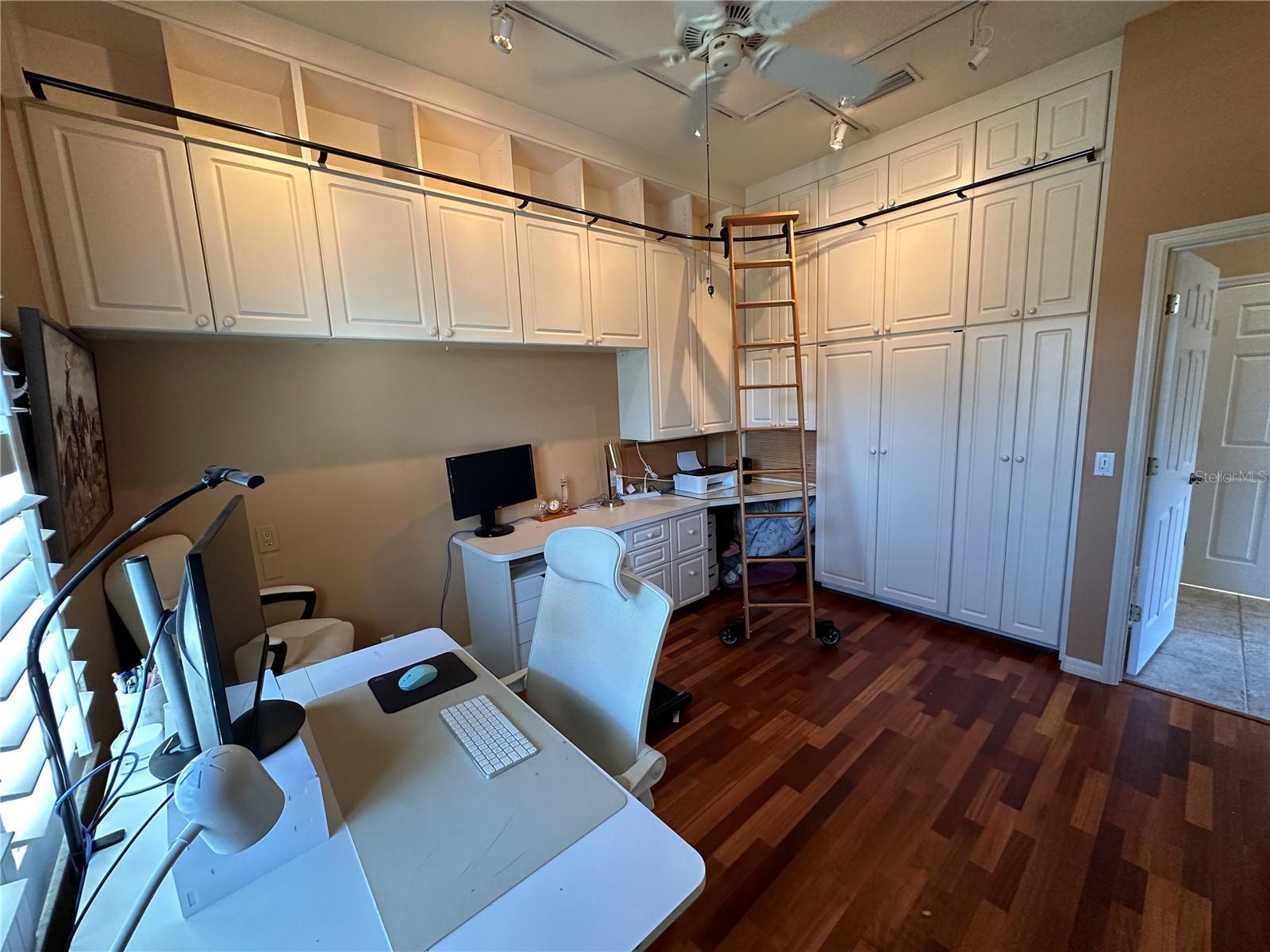 Image 13 of 44 For 4727 Spinnaker Drive