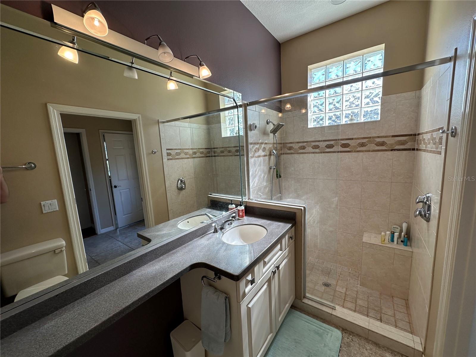 Image 15 of 44 For 4727 Spinnaker Drive