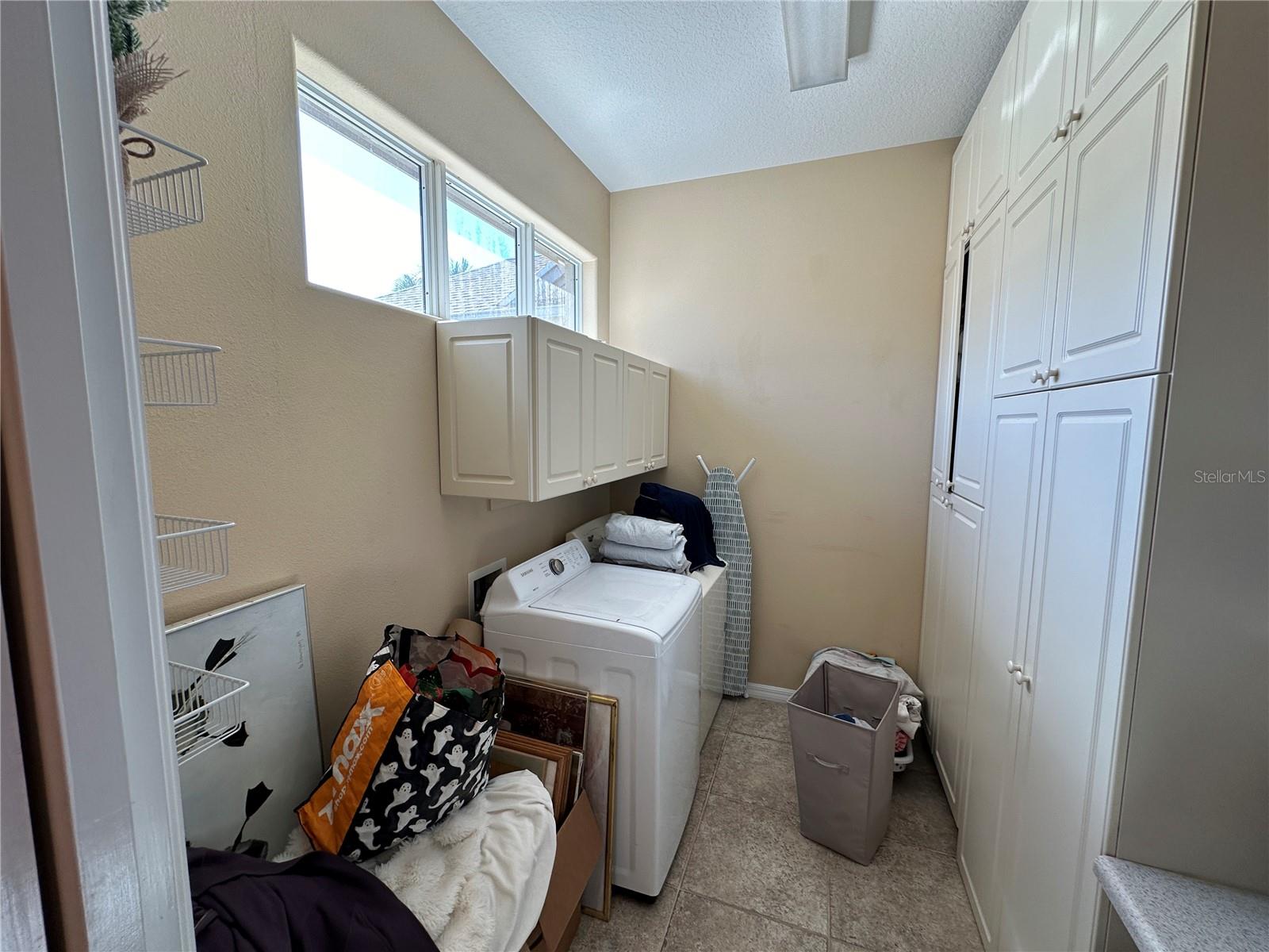 Image 16 of 44 For 4727 Spinnaker Drive