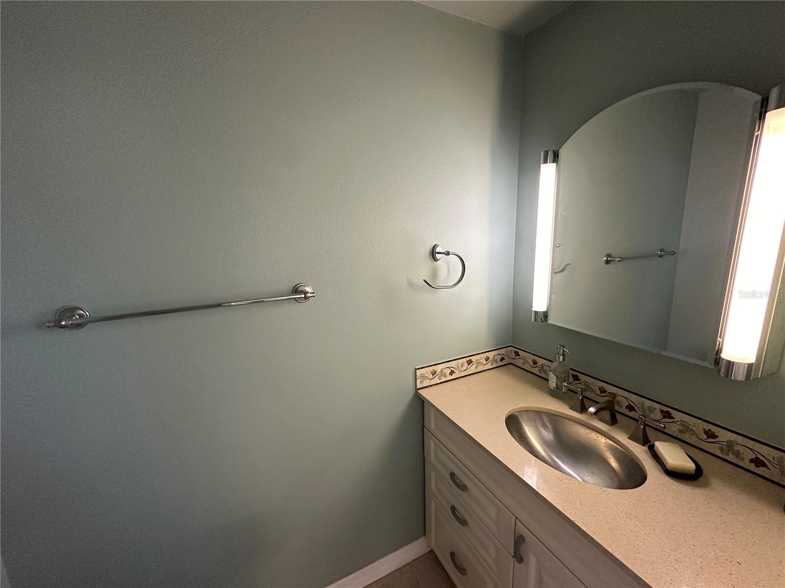 Image 26 of 44 For 4727 Spinnaker Drive