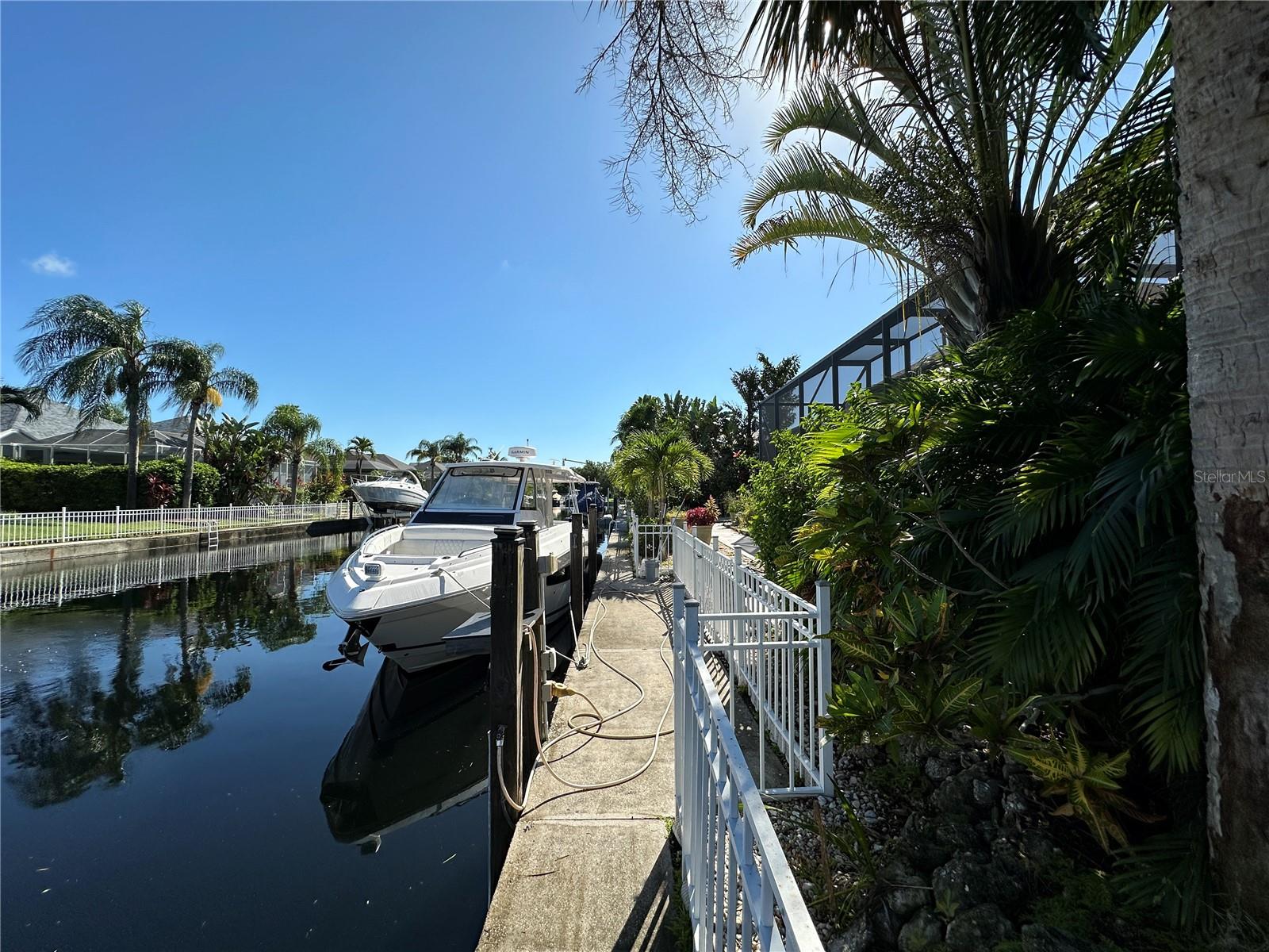 Image 41 of 44 For 4727 Spinnaker Drive