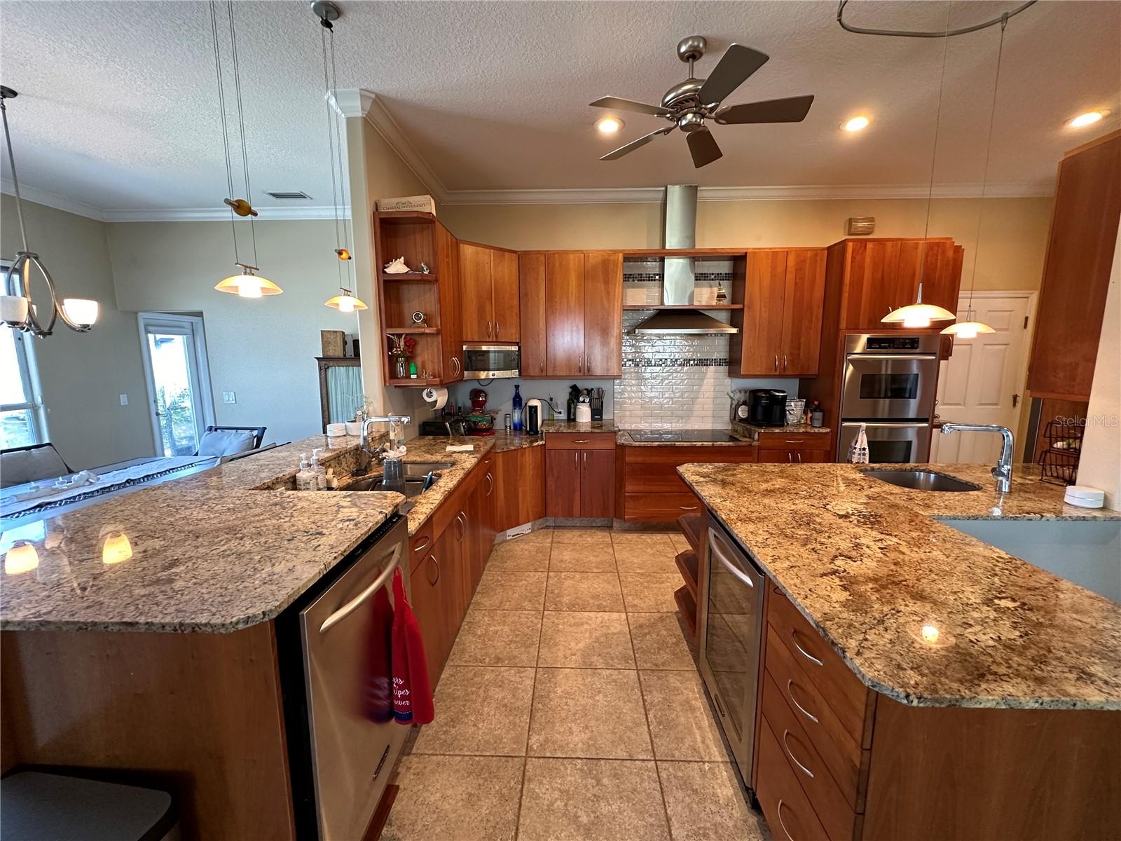 Image 9 of 44 For 4727 Spinnaker Drive