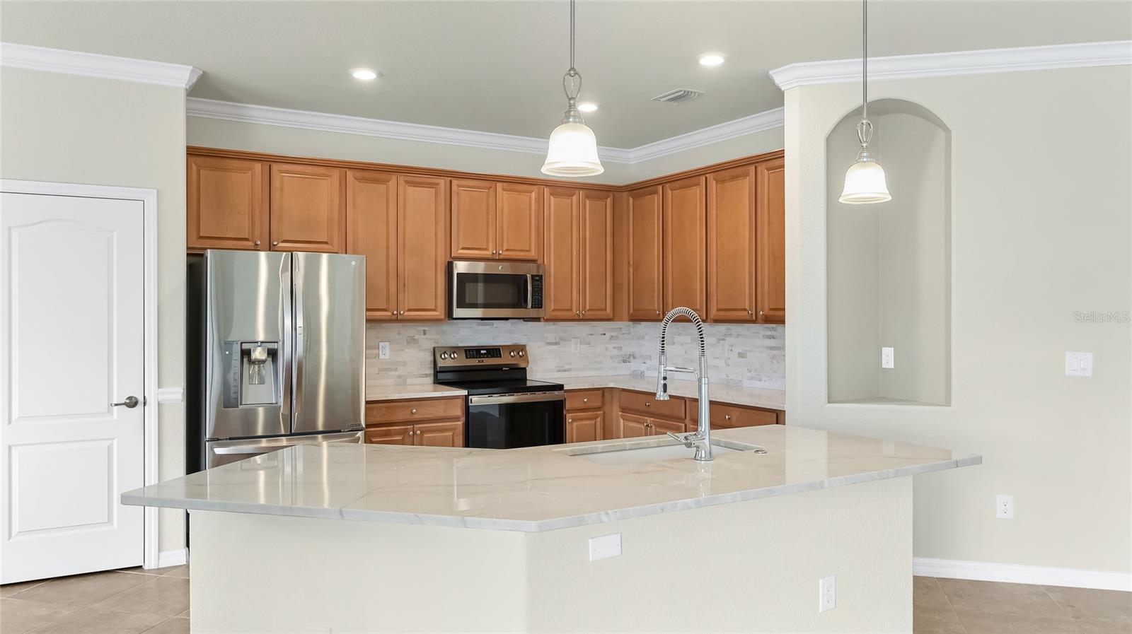 Image 14 of 73 For 20720 Saluti Place