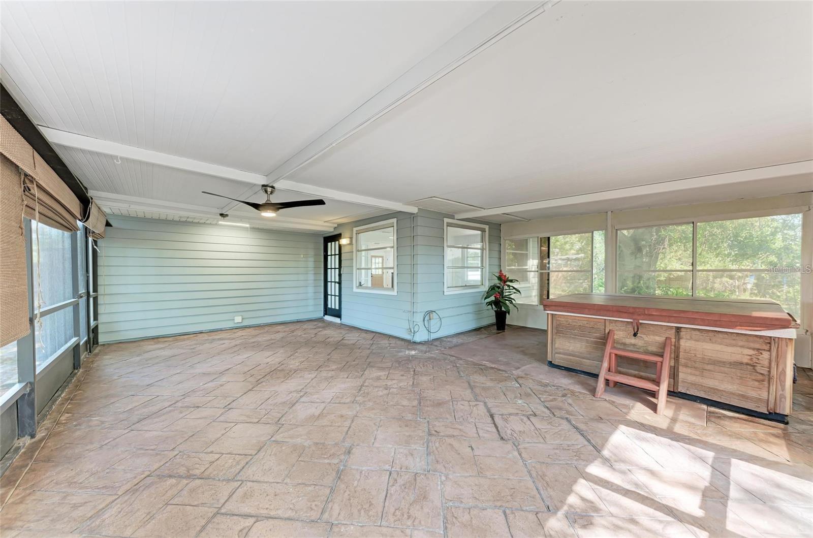 Image 15 of 32 For 826 Lillian Lane