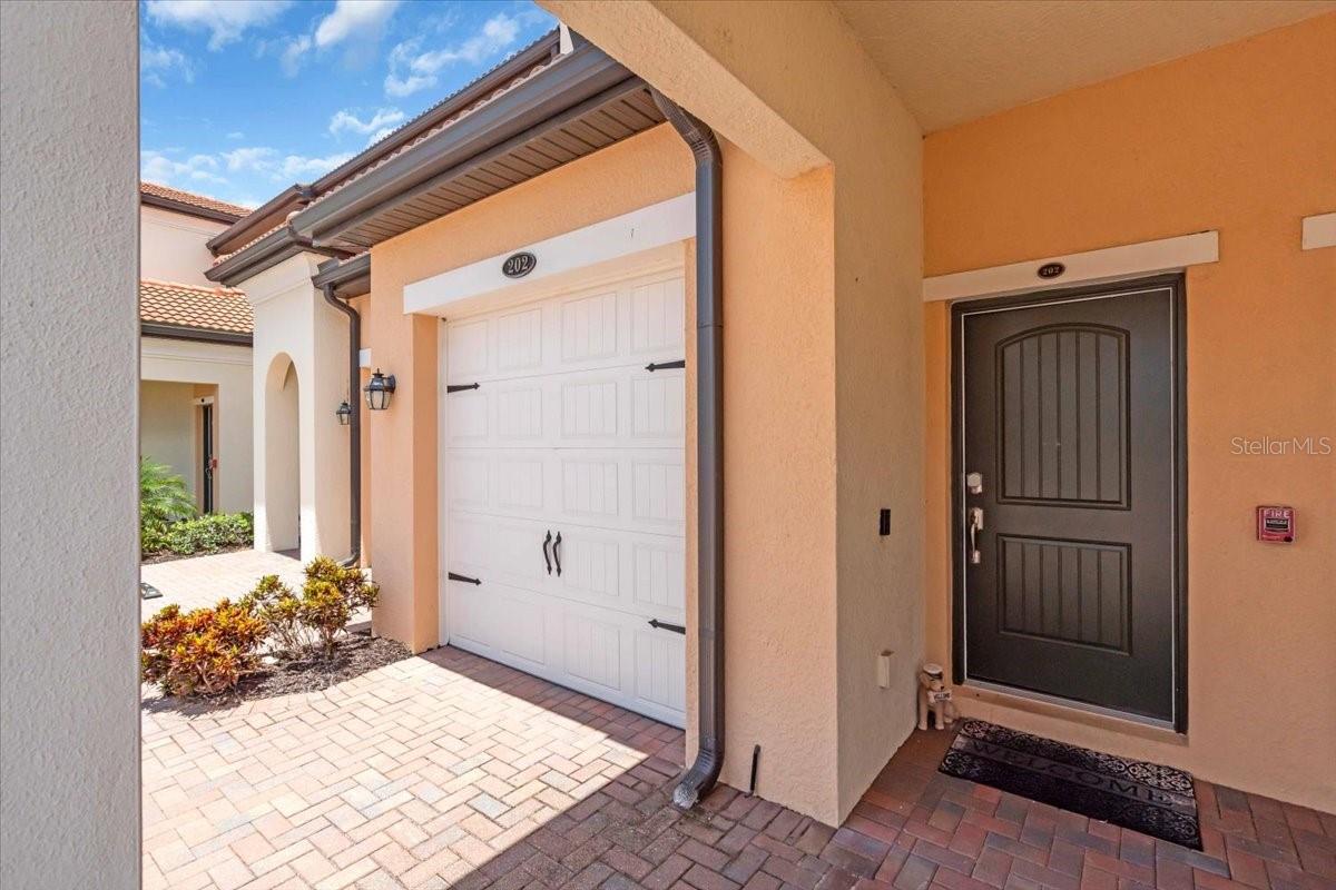Image 3 of 51 For 10051 Crooked Creek Drive 202