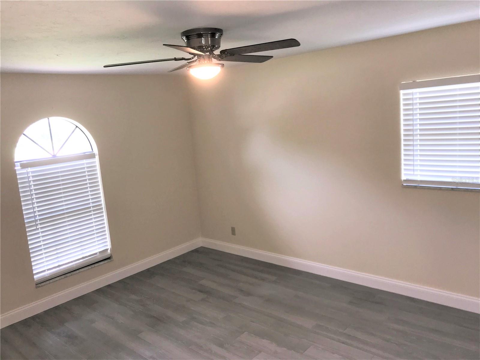 Image 14 of 39 For 8305 12th Avenue Drive Nw