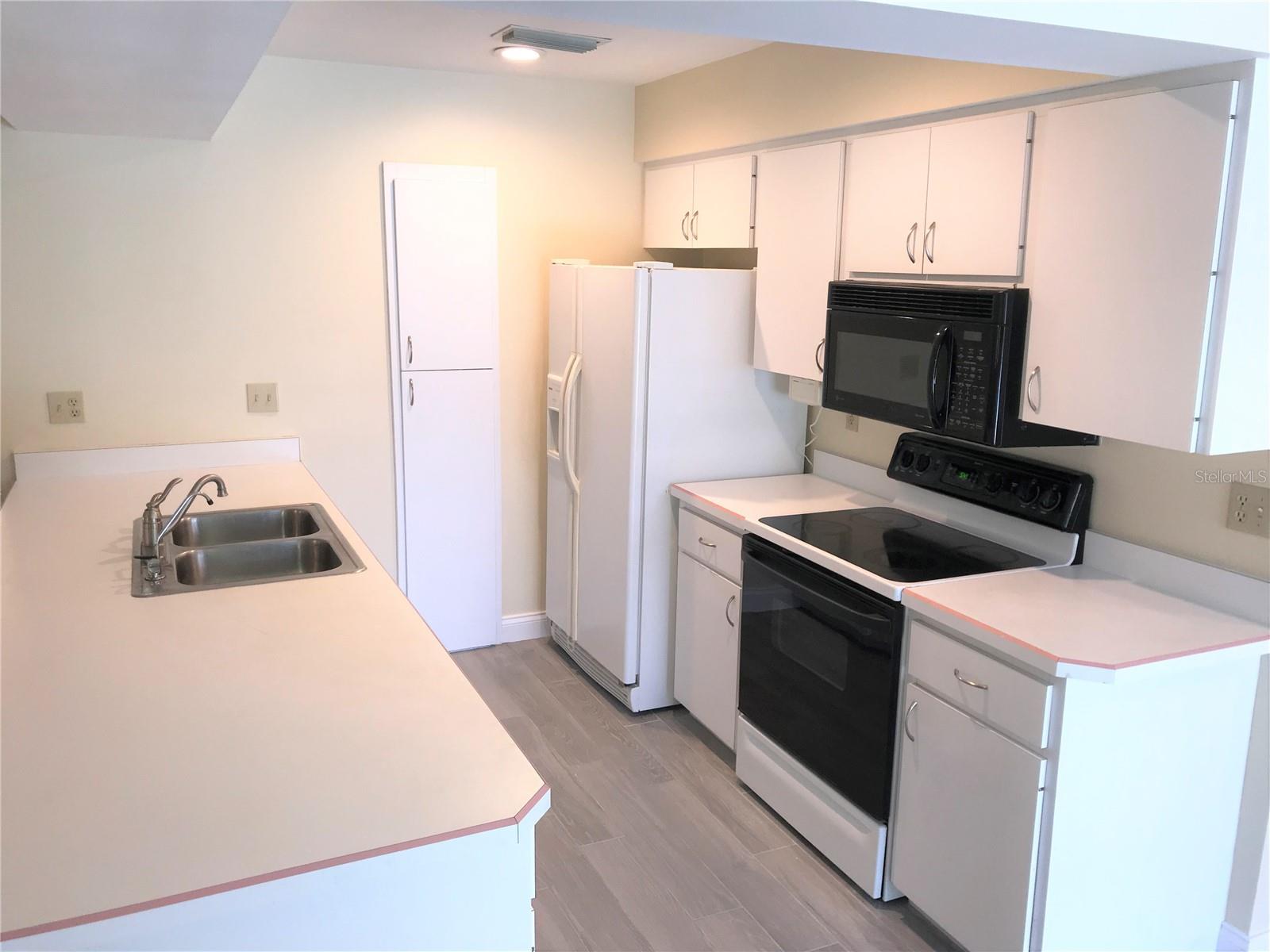 Image 21 of 39 For 8305 12th Avenue Drive Nw
