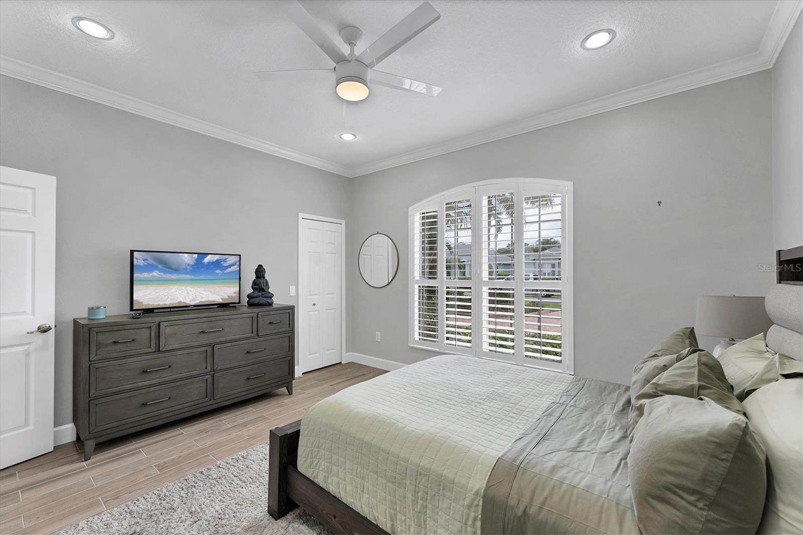 Image 22 of 48 For 7906 Ashley Circle