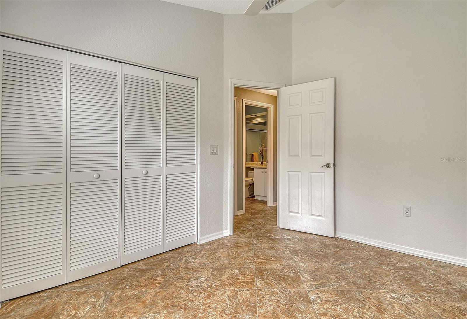 Image 32 of 46 For 4920 Linsey Court