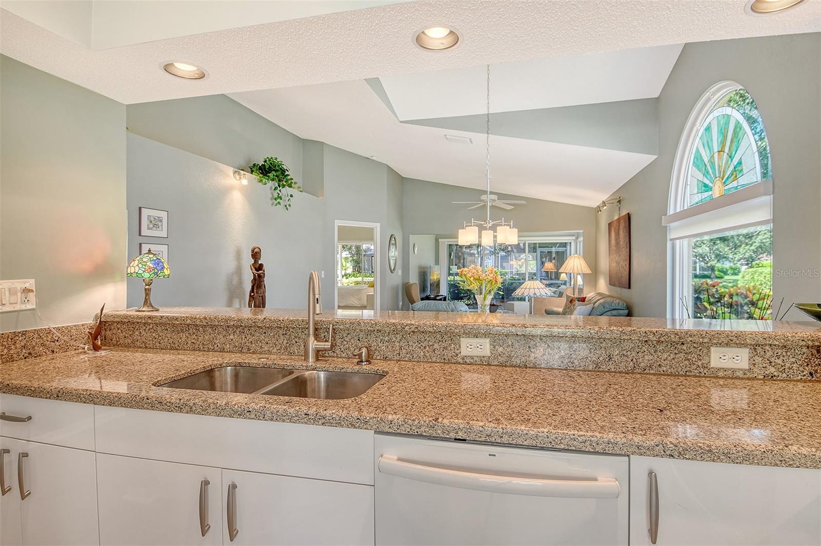 Image 7 of 46 For 4920 Linsey Court