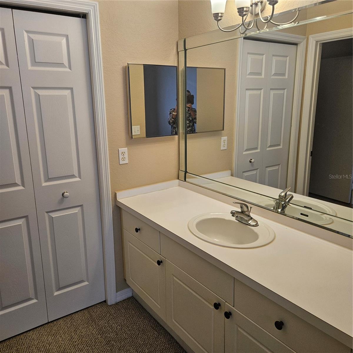 Image 14 of 29 For 5174 Northridge Road 302