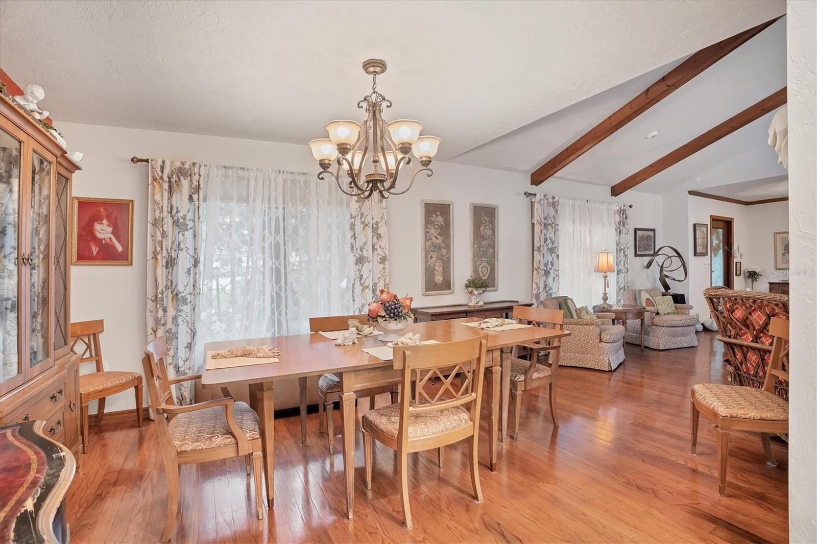 Image 16 of 42 For 7326 Leewynn Drive