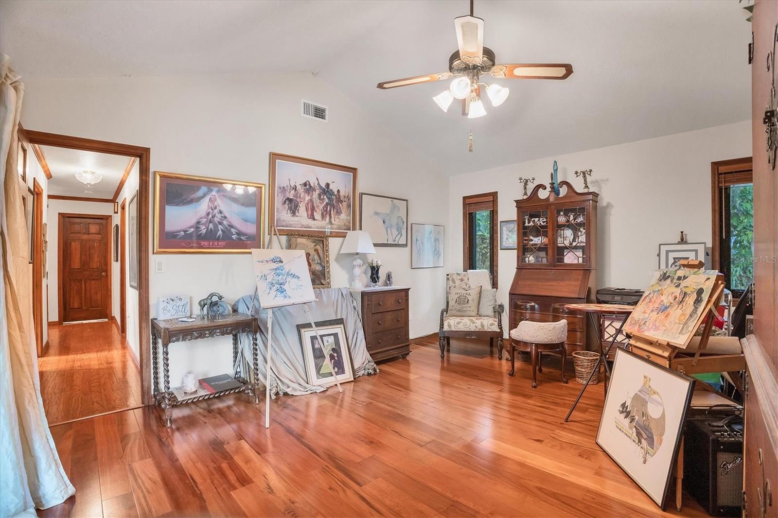 Image 22 of 42 For 7326 Leewynn Drive