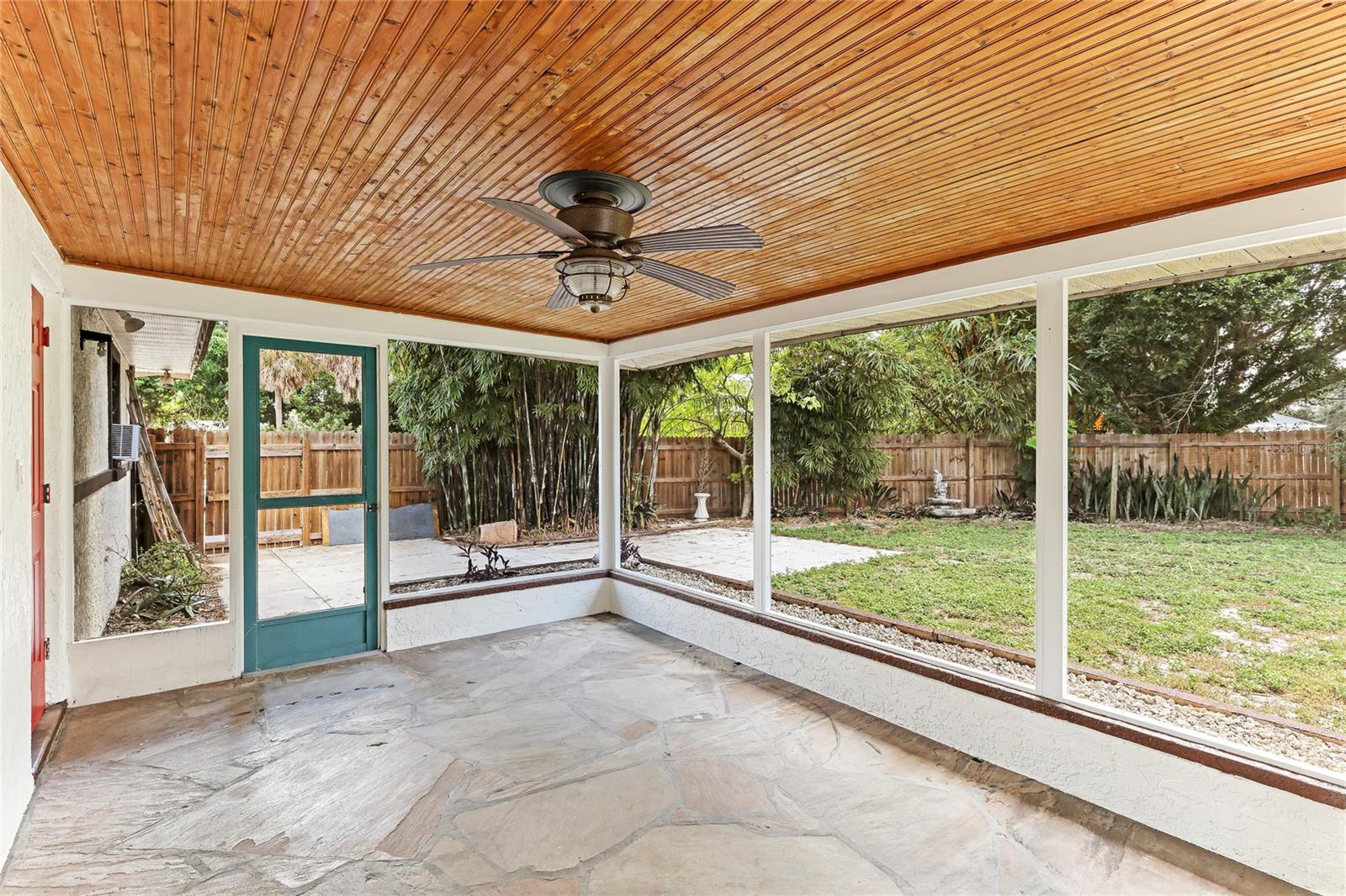 Image 10 of 38 For 2618 Valencia Drive