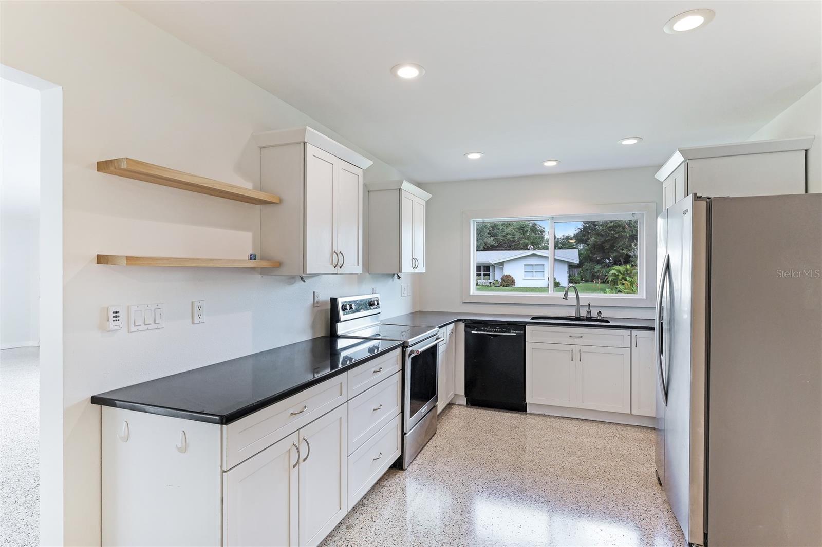 Image 22 of 38 For 2618 Valencia Drive