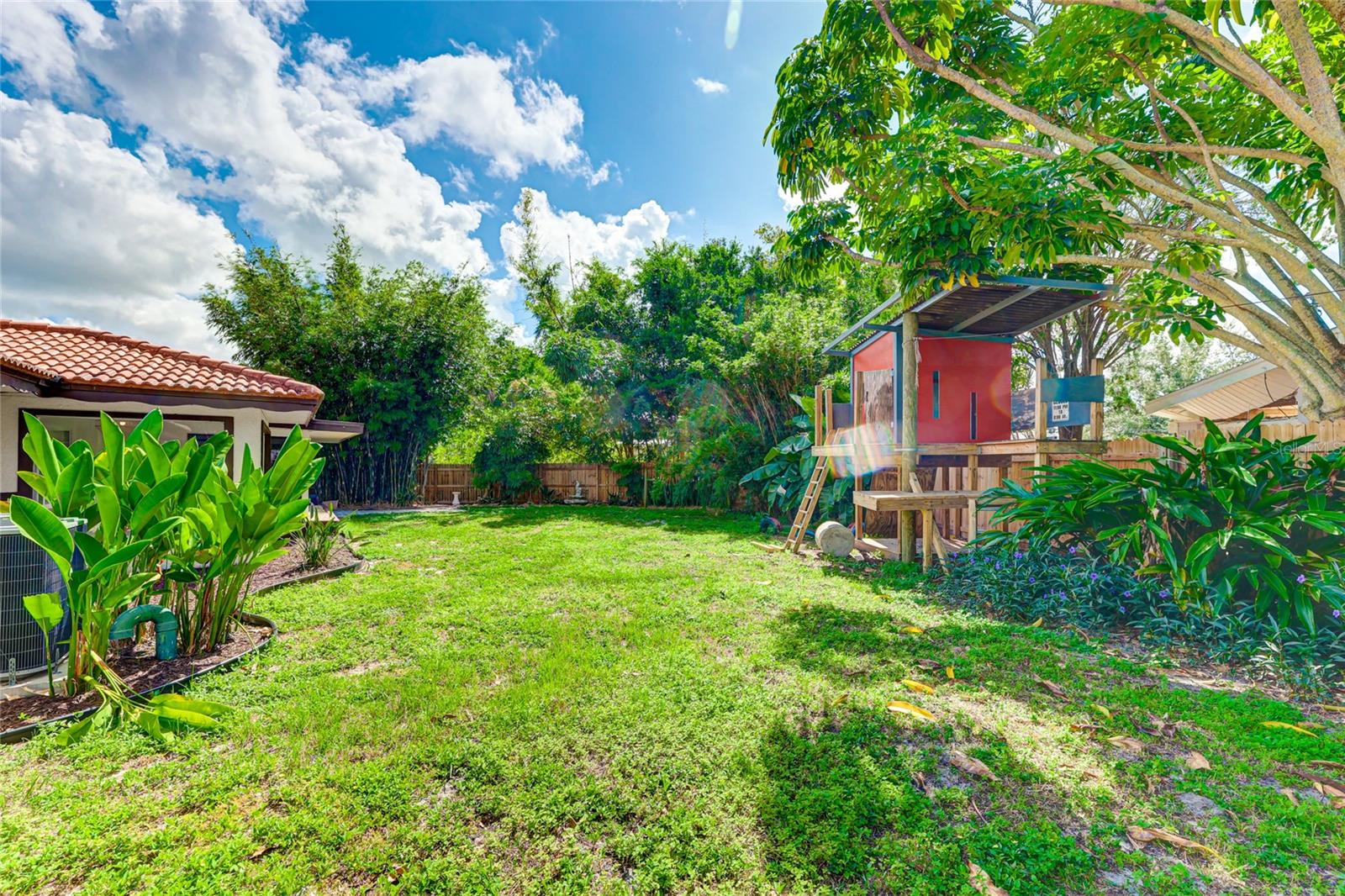 Image 7 of 38 For 2618 Valencia Drive