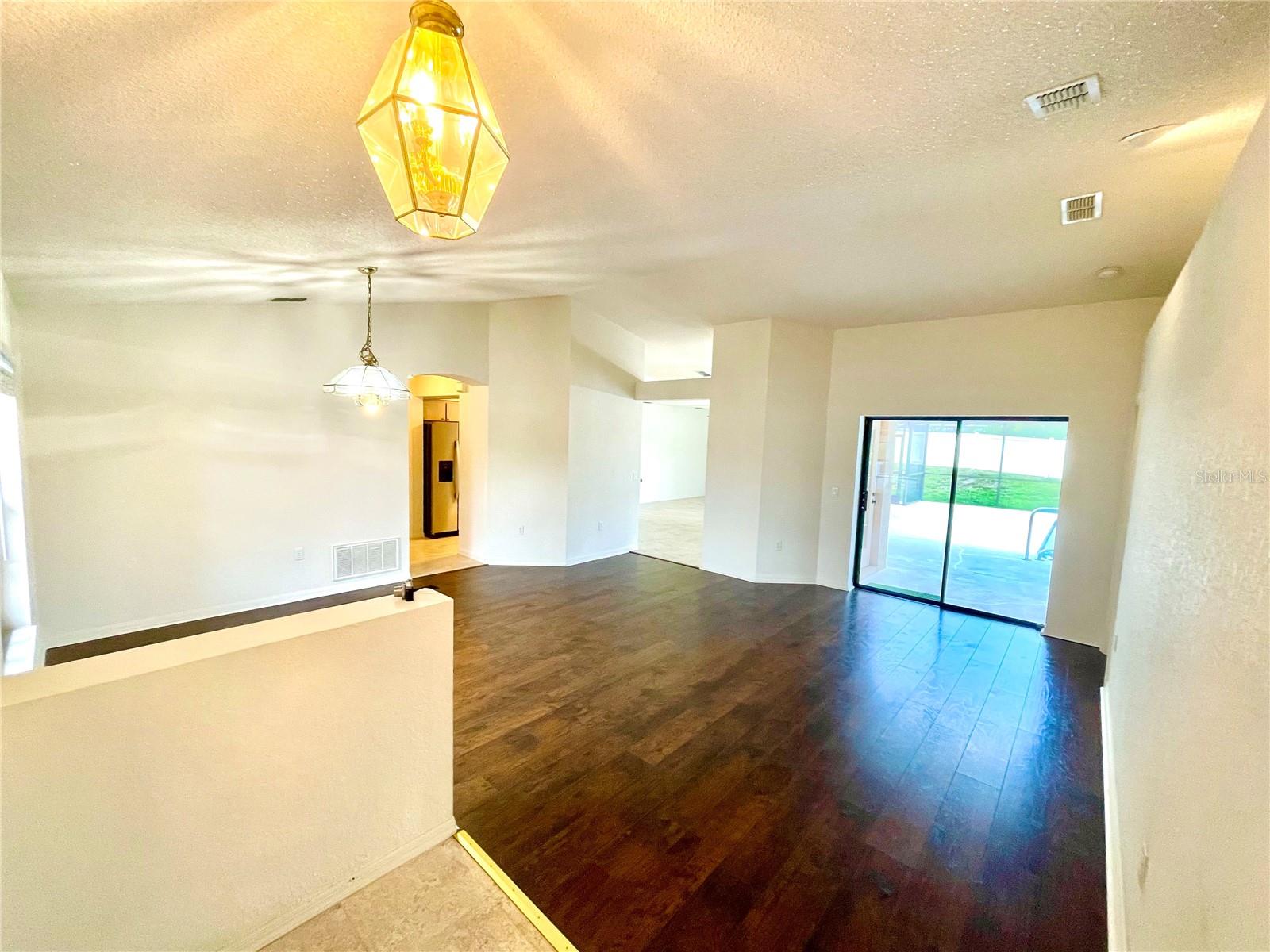 Image 3 of 35 For 1061 Archway Drive