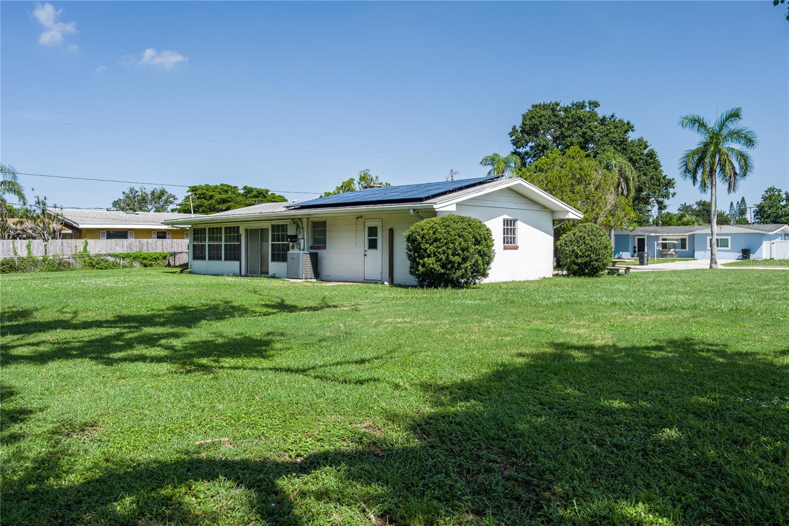 Image 4 of 29 For 2605 27th Avenue Drive W