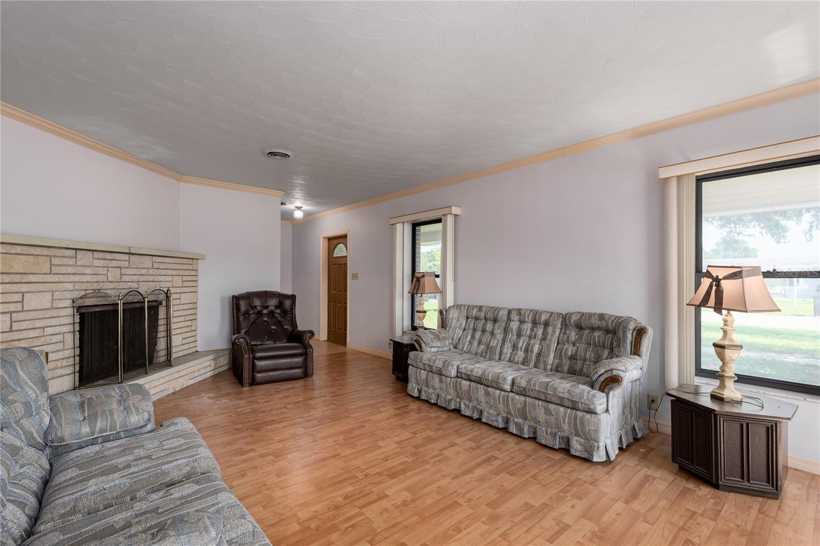 Image 6 of 29 For 2605 27th Avenue Drive W