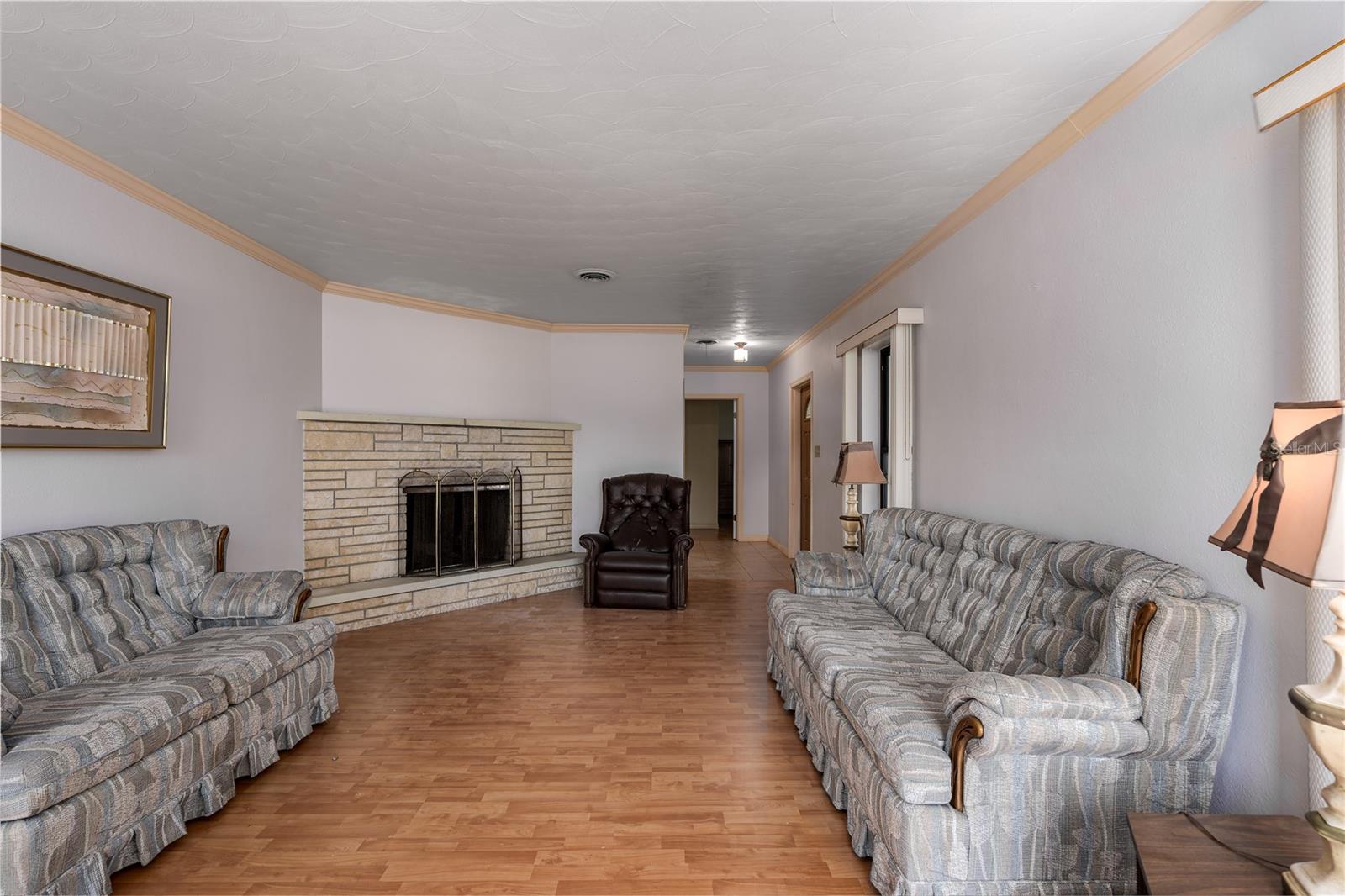 Image 7 of 29 For 2605 27th Avenue Drive W