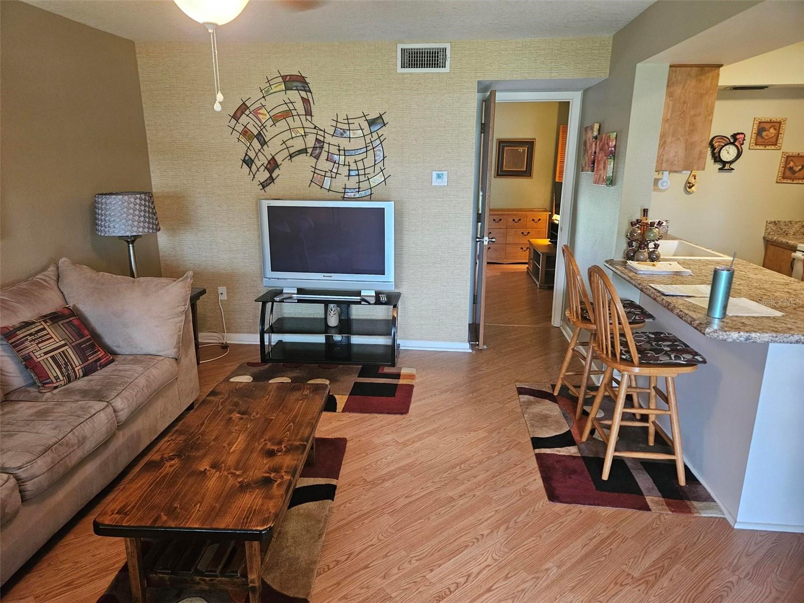 Image 4 of 14 For 303 47th Avenue Dr W  352