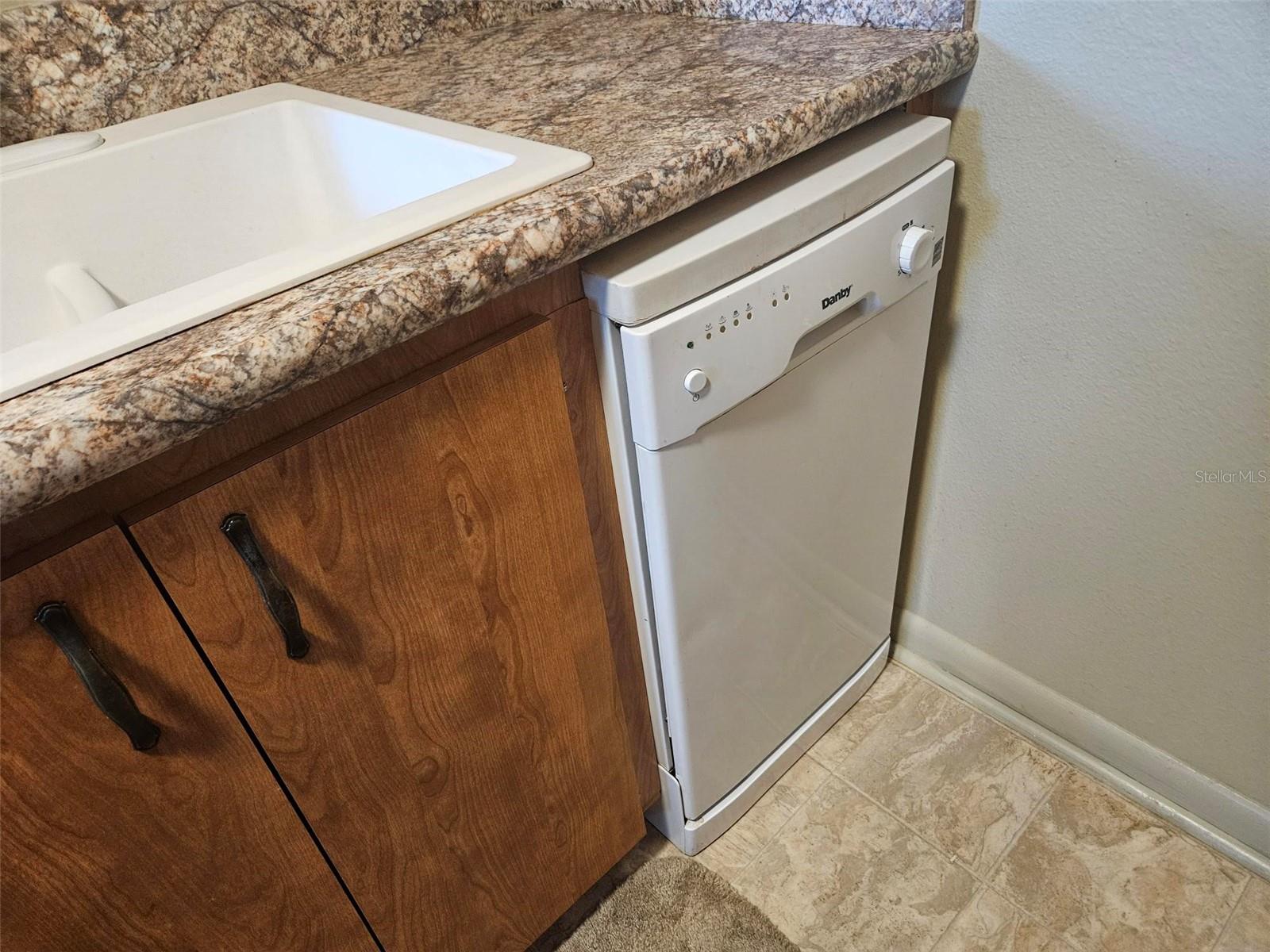 Image 6 of 14 For 303 47th Avenue Dr W  352