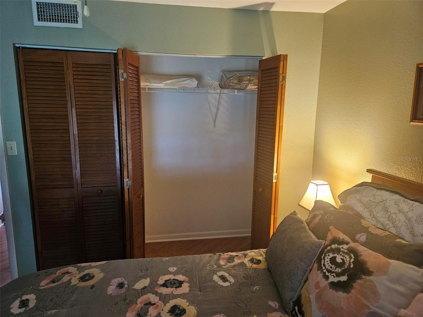 Image 9 of 14 For 303 47th Avenue Dr W  352