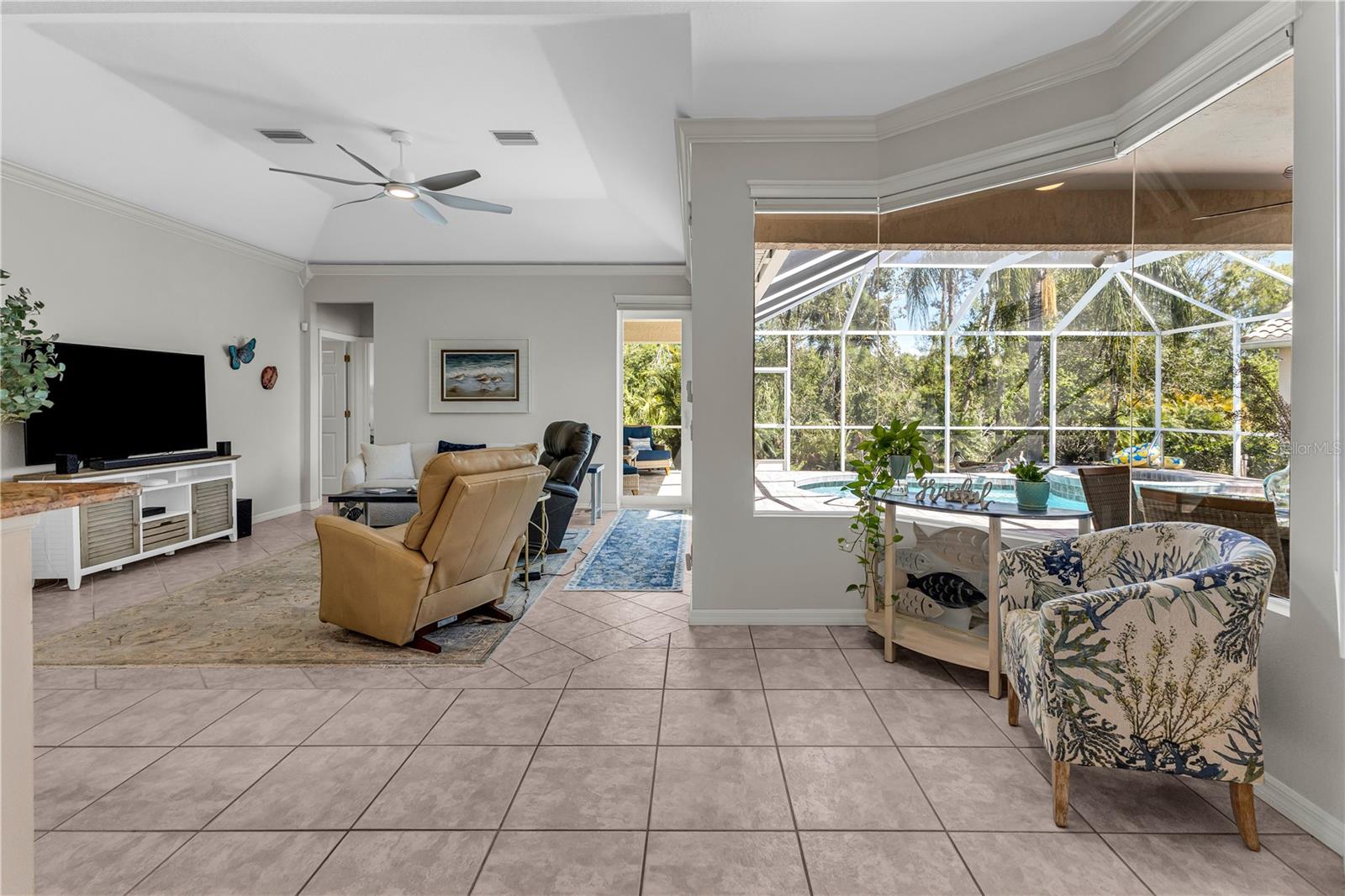 Image 10 of 45 For 8049 Waterview Boulevard