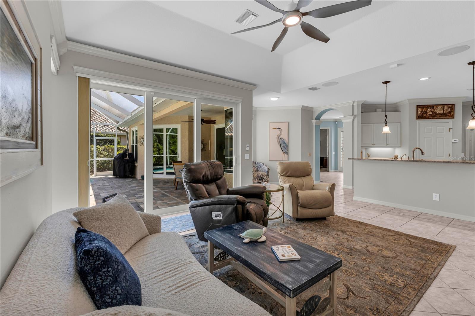 Image 11 of 45 For 8049 Waterview Boulevard