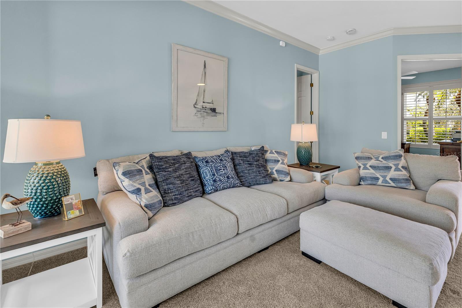 Image 5 of 45 For 8049 Waterview Boulevard