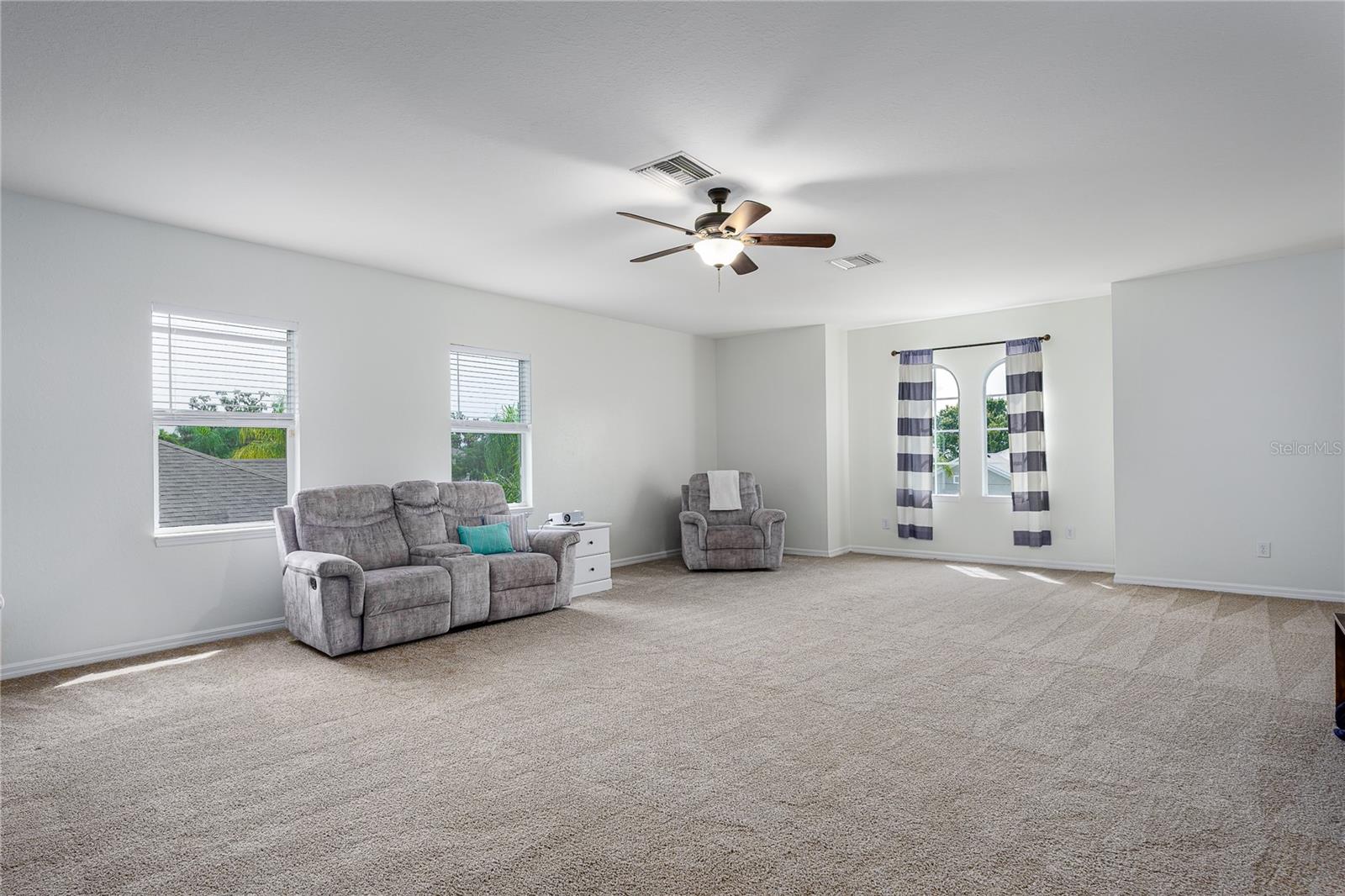 Image 17 of 41 For 9058 39th Street Circle E
