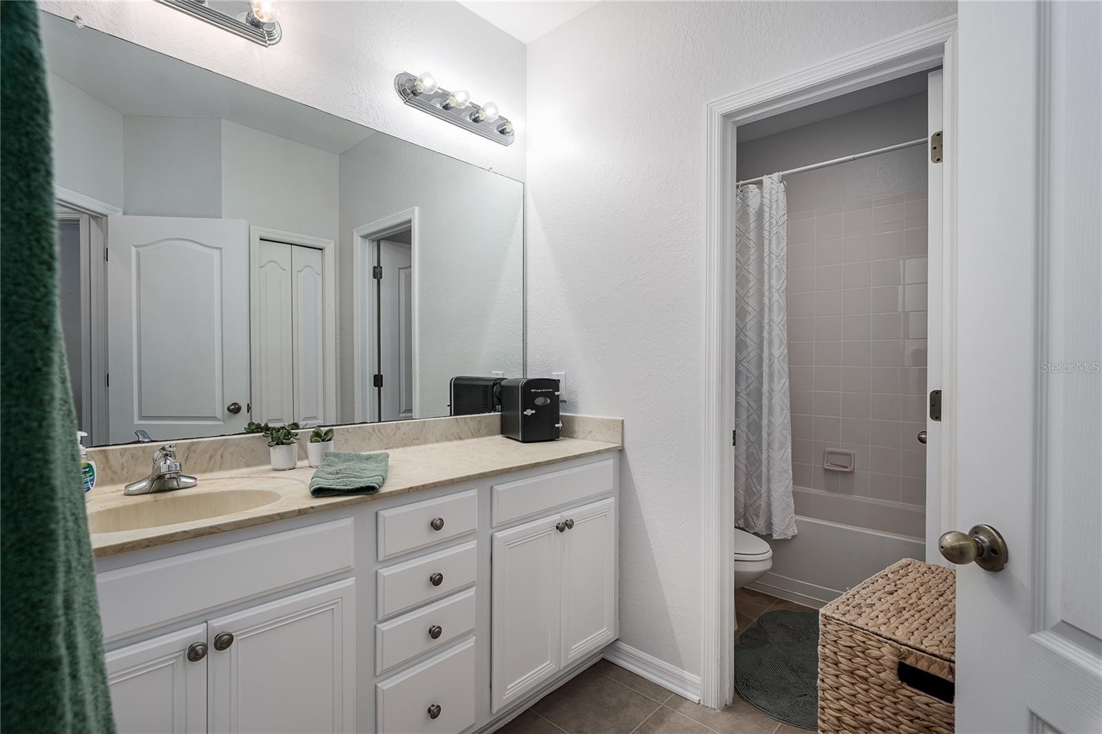 Image 22 of 41 For 9058 39th Street Circle E